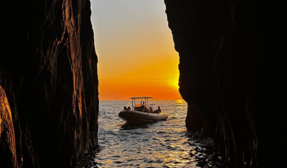 Un coucher de soleil en mer inoubliable avec Le Goëland